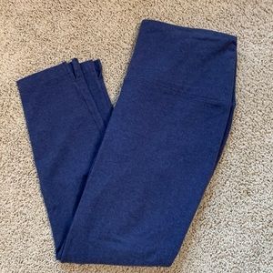 Lysee’ blue leggings like new!